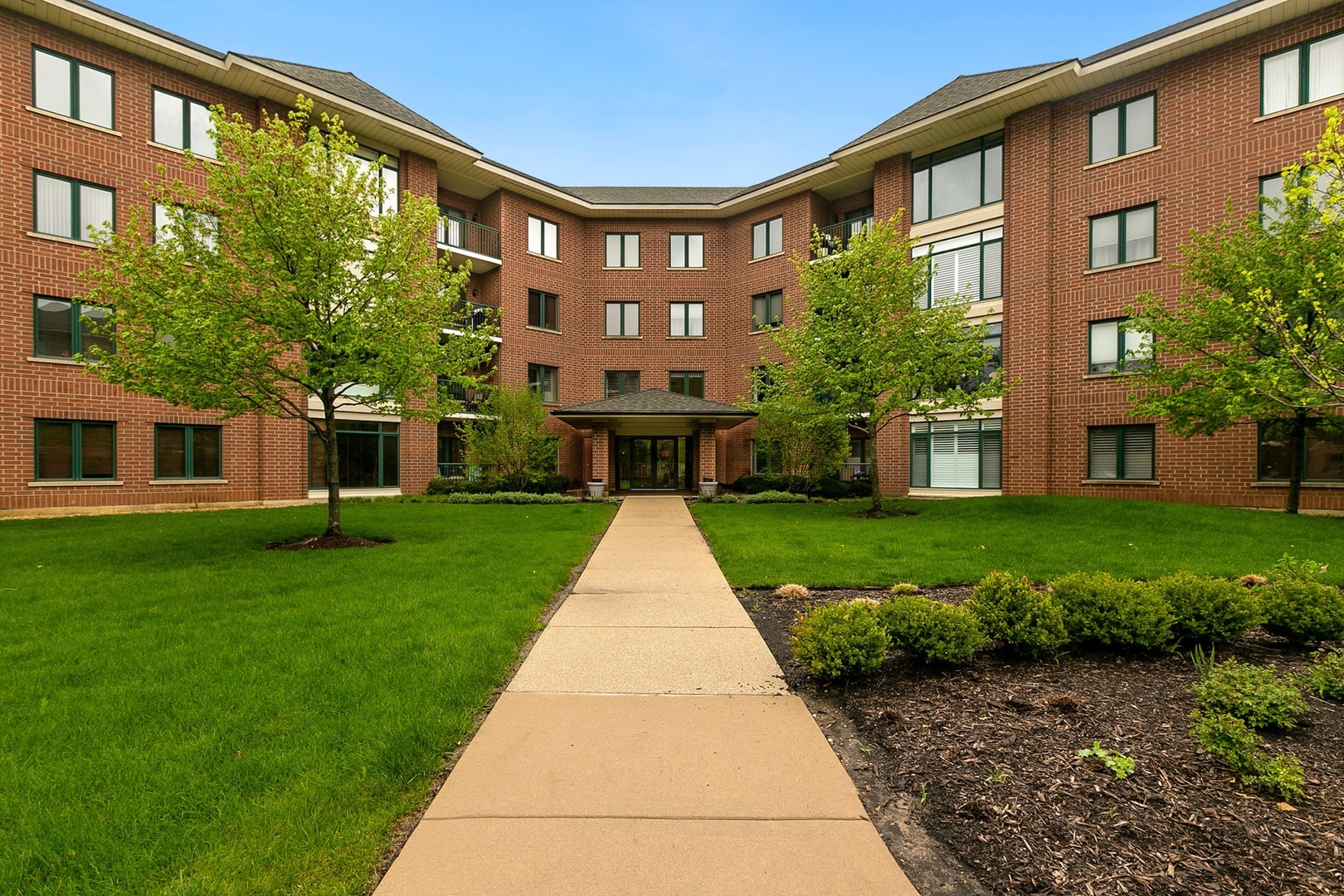 Fountain Square in Lombard IL Homes for Sale Fountain Square in