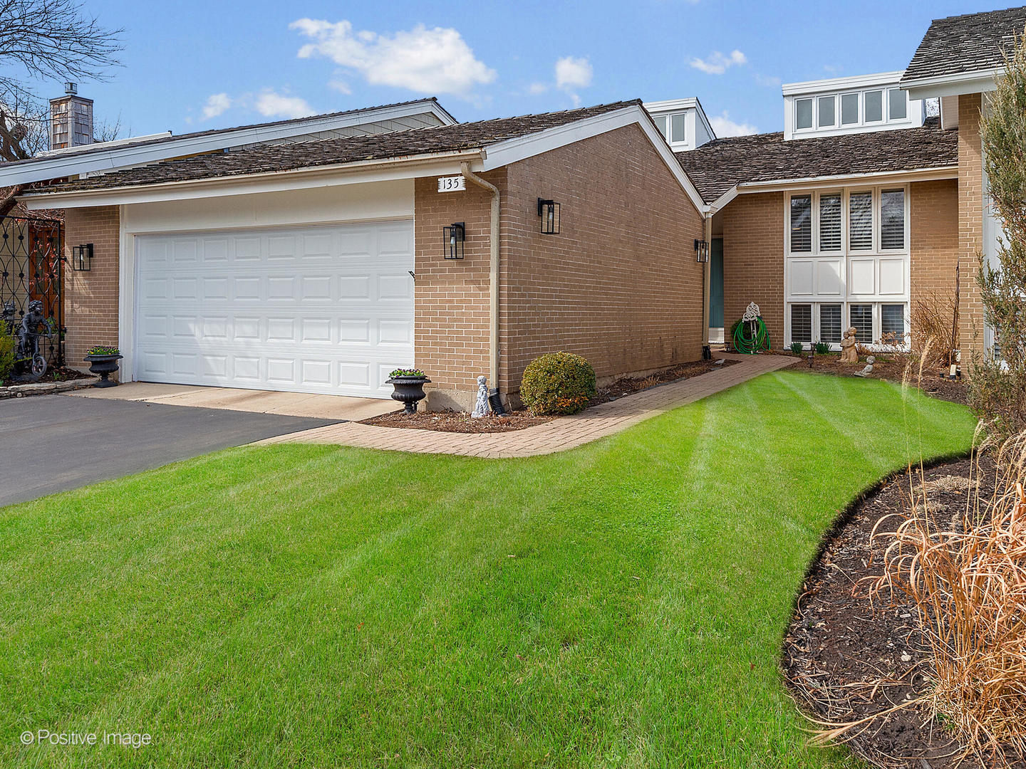 Briarwood Lakes in Oak Brook IL Homes for Sale Briarwood Lakes in Oak