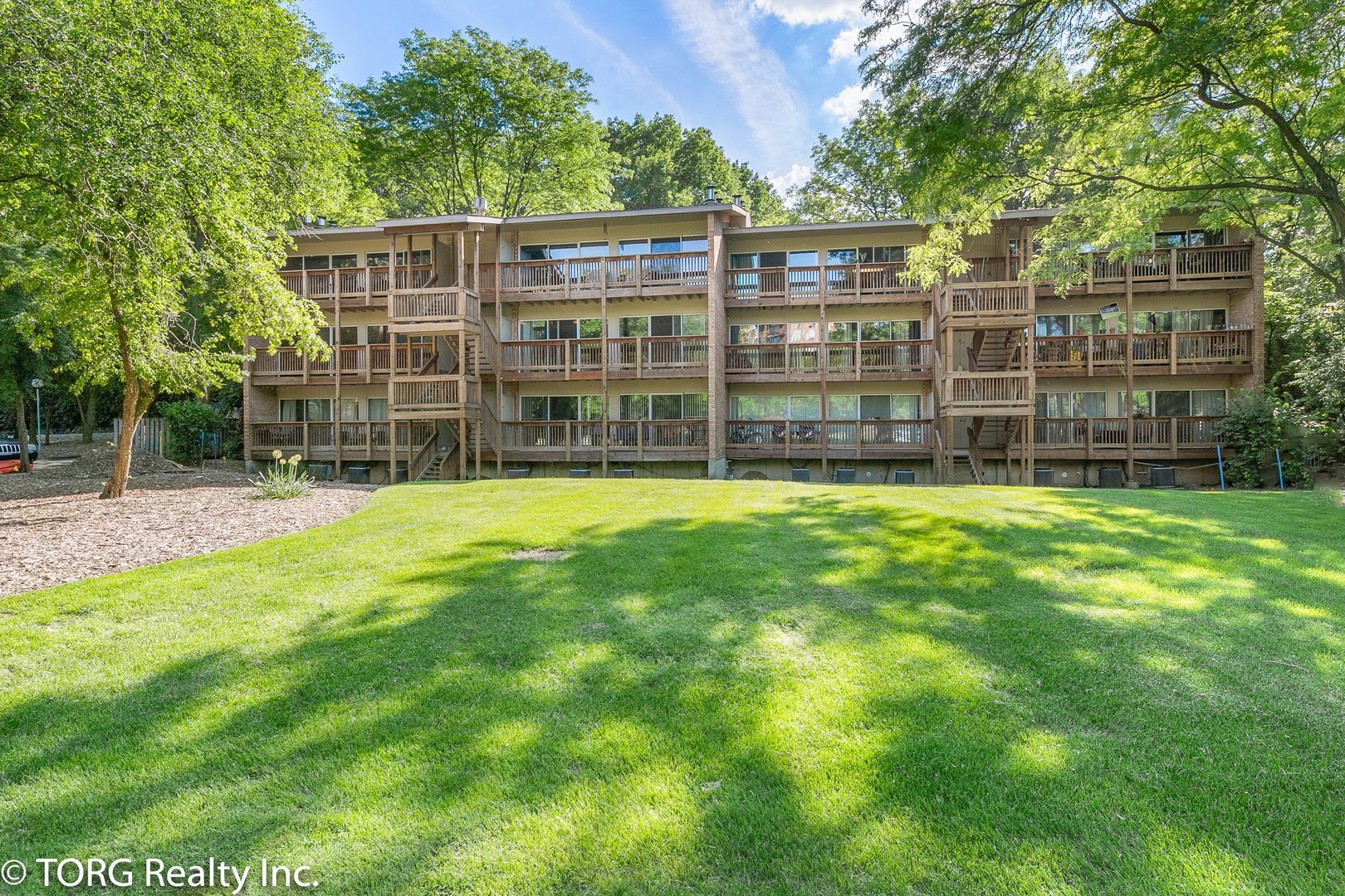 Four Lakes in Lisle IL Homes for Sale Four Lakes in Lisle Real Estate