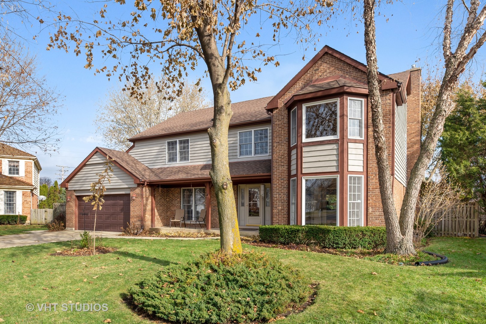 Lake Arlington Towne in Arlington Heights IL Homes for Sale Lake