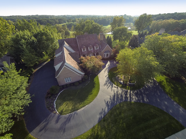 929 Fox Glen Drive, St. Charles, IL 60174