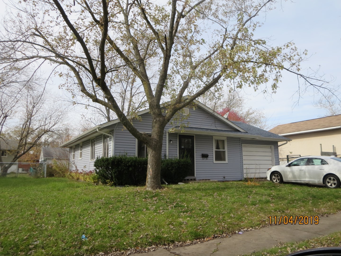 22124 Churchill Drive E RICHTON PARK, Illinois SINGLE FAMILY HOME SOLD AS-IS AND READY FOR A NEW FAMILY. NOT BANK OWNED AND NOT A SHORT SALE, OWNERS ARE LOCAL AND MOTIVATED. THIS HOME IS BEING SOLD AS-IS, SO PLEASE INSPECT PRIOR TO SUBMITTING AN OFFER. PLEASE NOTE: 0% TAX PRORATIONS ARE OFFERED, THE SELLER WILL PAY CURRENT AND ALL PRIOR TAX BUT 0% CREDIT FOR FUTURE BILLS. SPECIAL WARRANTY DEED AT CLOSING. NO SURVEY. FOR FASTER RESPONSE PLEASE USE SELLERS CONTRACT, ADDENDUM AND DISCLOSURES UNDER DOCUMENTS.