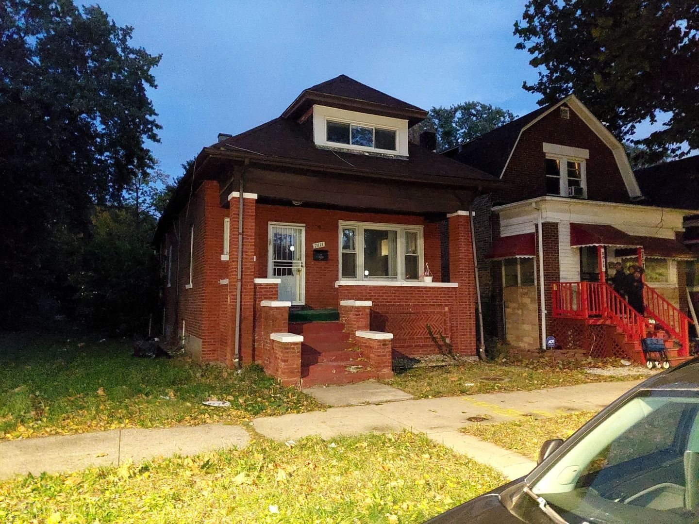Eberhart Ave, Chicago, IL 60619