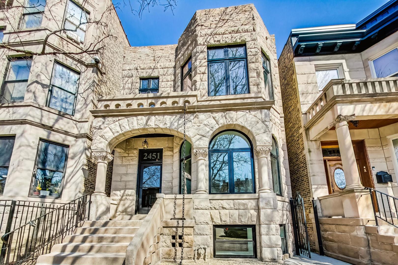 4 House in Logan Square