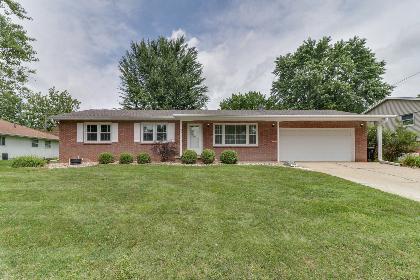 Bloomington IL Homes for Sale Bloomington Real Estate Bowers Realty