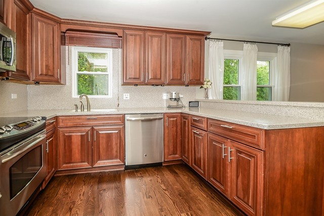 445 CAREN Drive