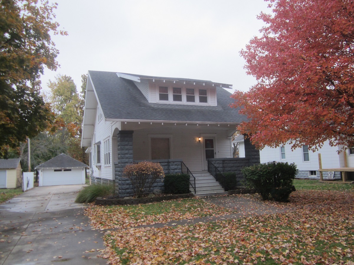 430 E Main , Sheldon, IL MLS 10919143 Berkshire Hathaway