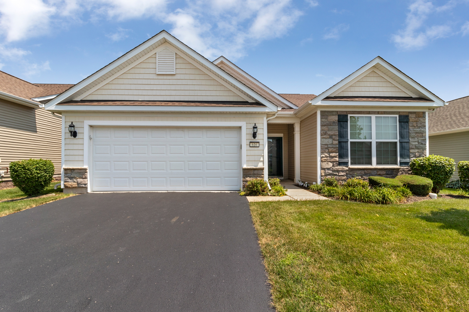 Shorewood Glen Del b in Shorewood IL Homes for Sale Shorewood Glen