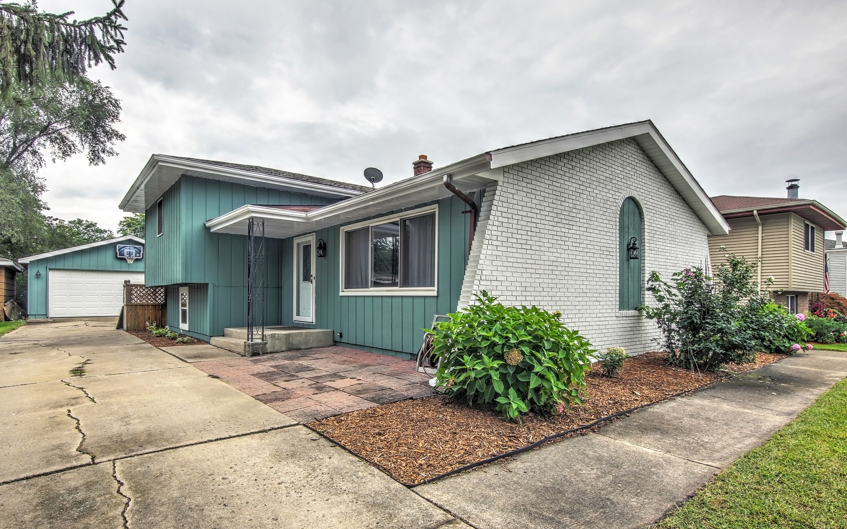 3738 Jewett Avenue Highland IN 46322