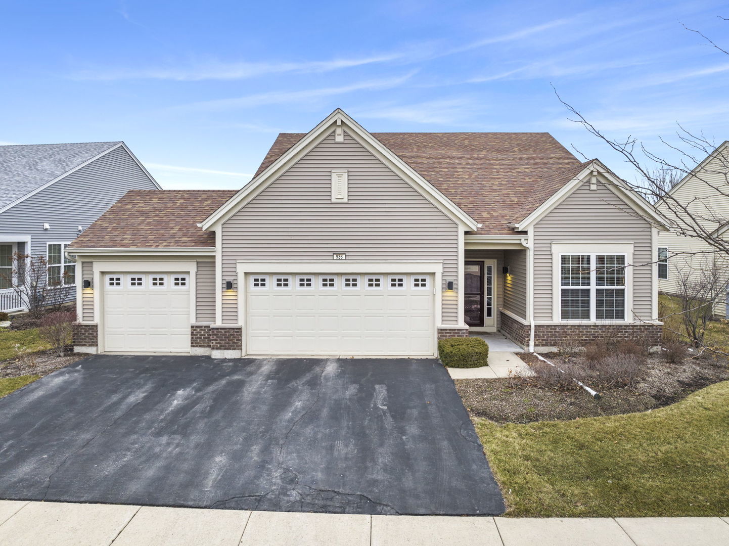 Carillon At Cambridge Lakes in Pingree Grove IL Homes for Sale