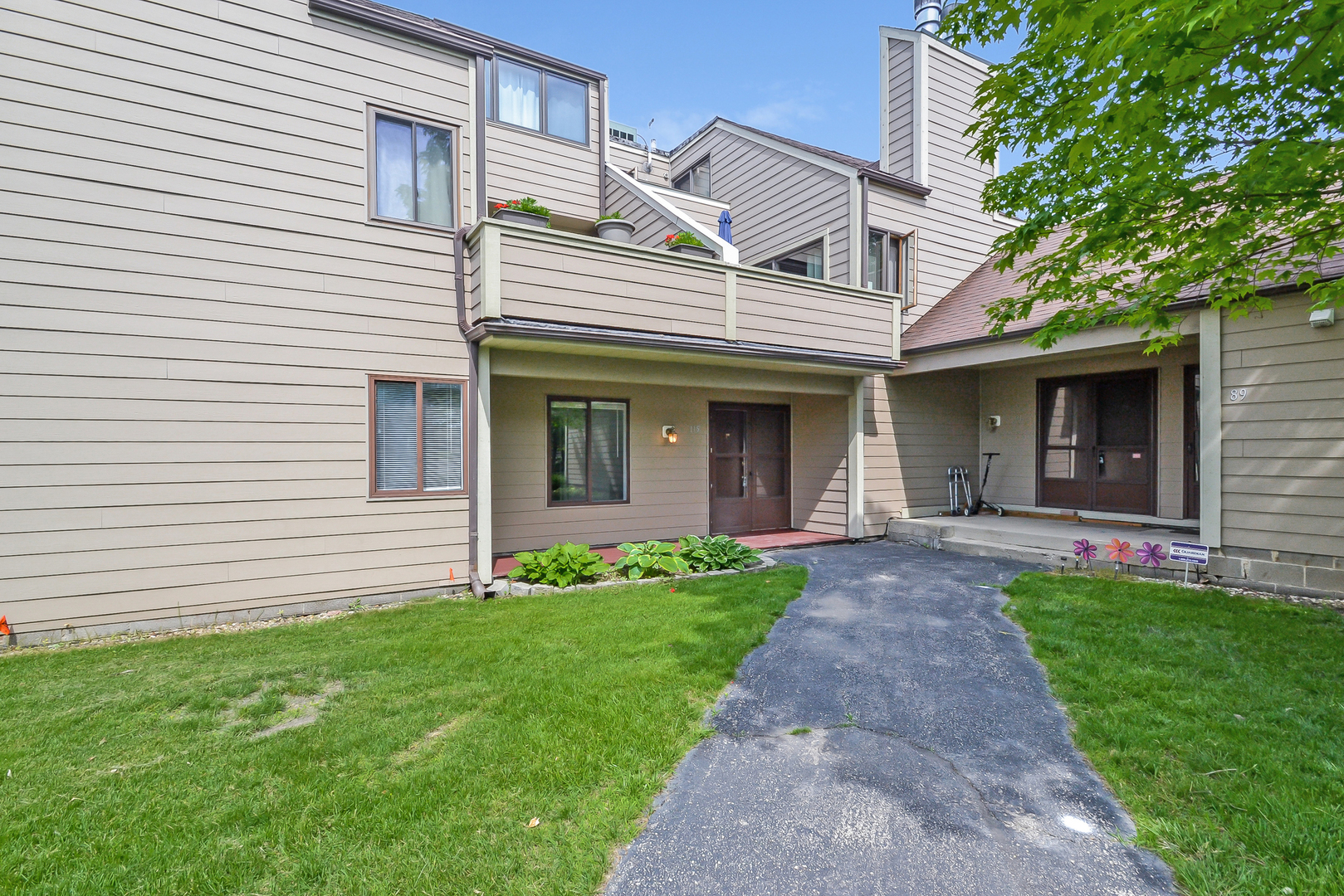 Strawberry Condos in North Chicago IL Homes for Sale Strawberry