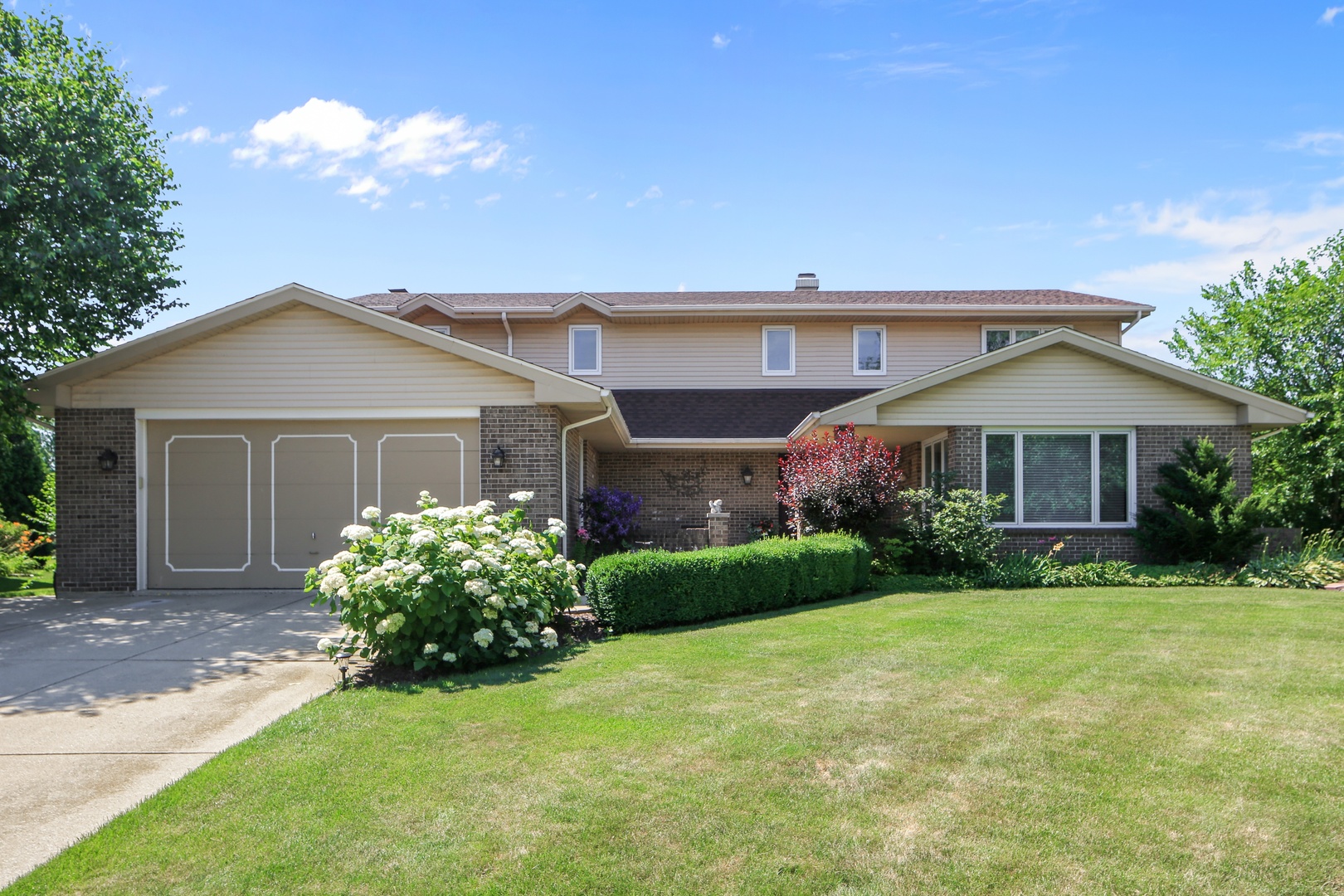 Willowbrook IL Homes for Sale Willowbrook Real Estate Bowers Realty