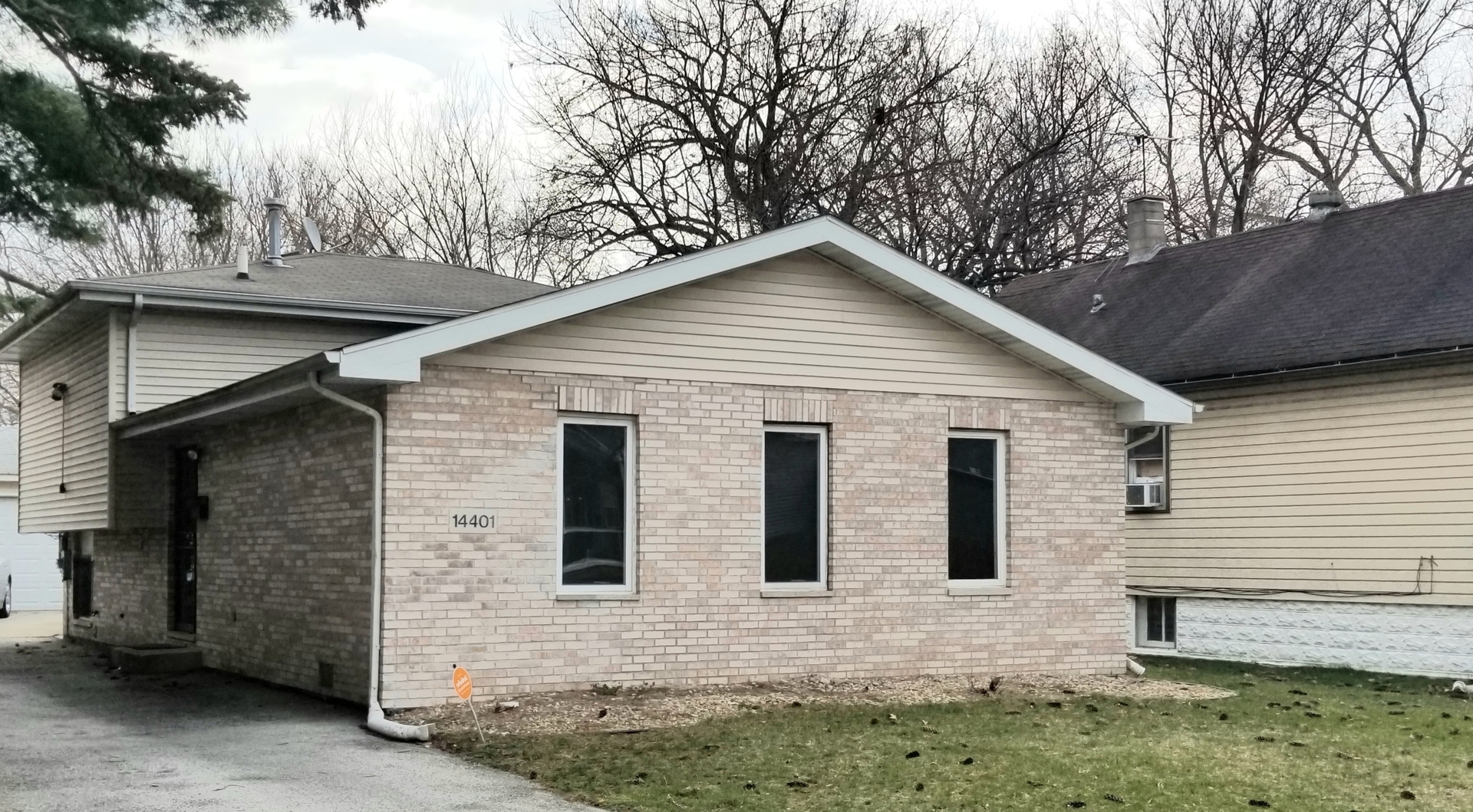 3 House in Dolton