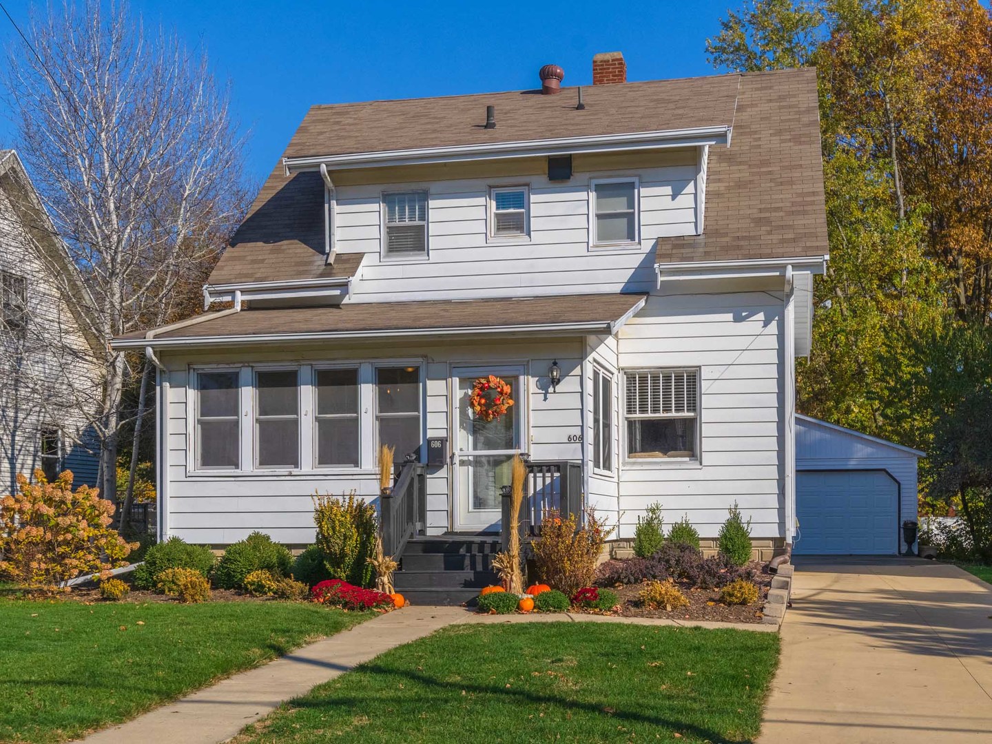 606 Vale , Bloomington, IL MLS 10916164 Berkshire Hathaway