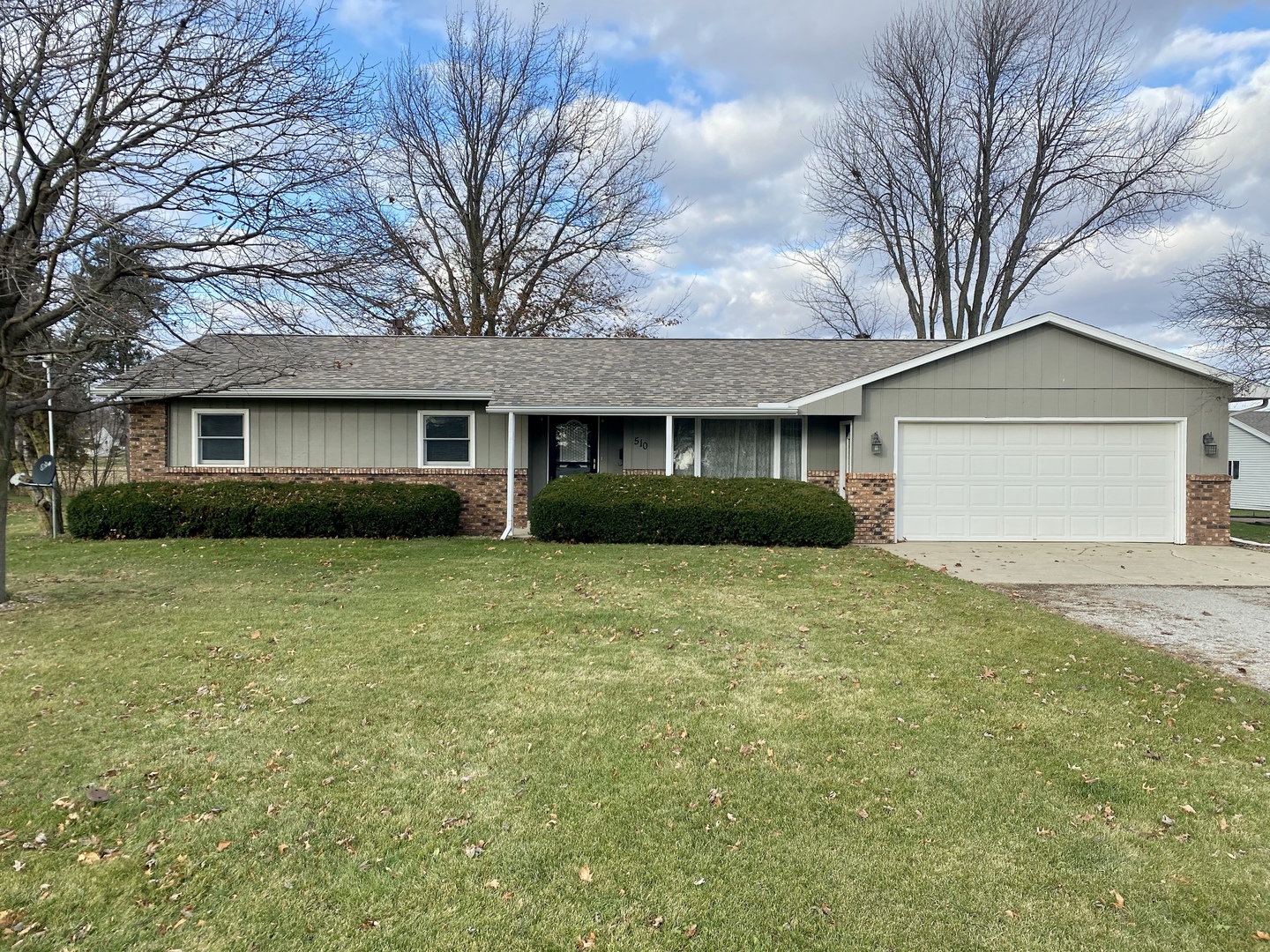 901 Logan , Chenoa, IL MLS 10934168 Berkshire Hathaway HomeServices Chicago
