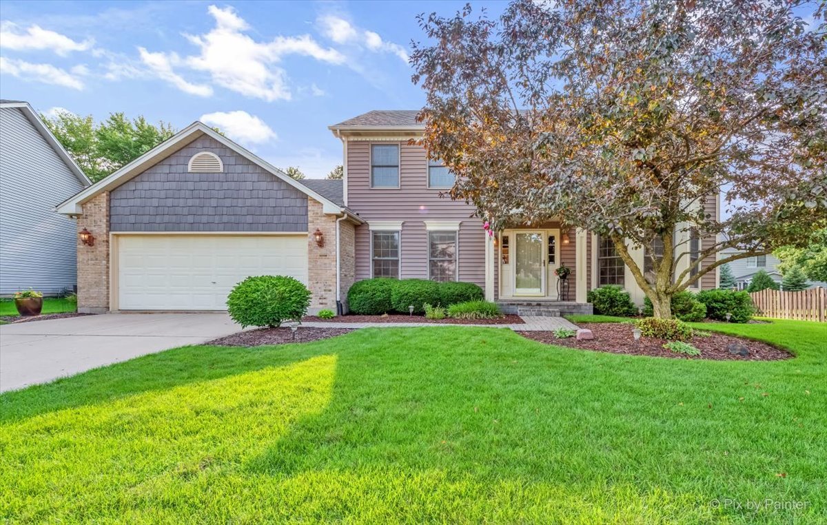 Fredericksburg Farm in Winfield IL Homes for Sale Fredericksburg Farm