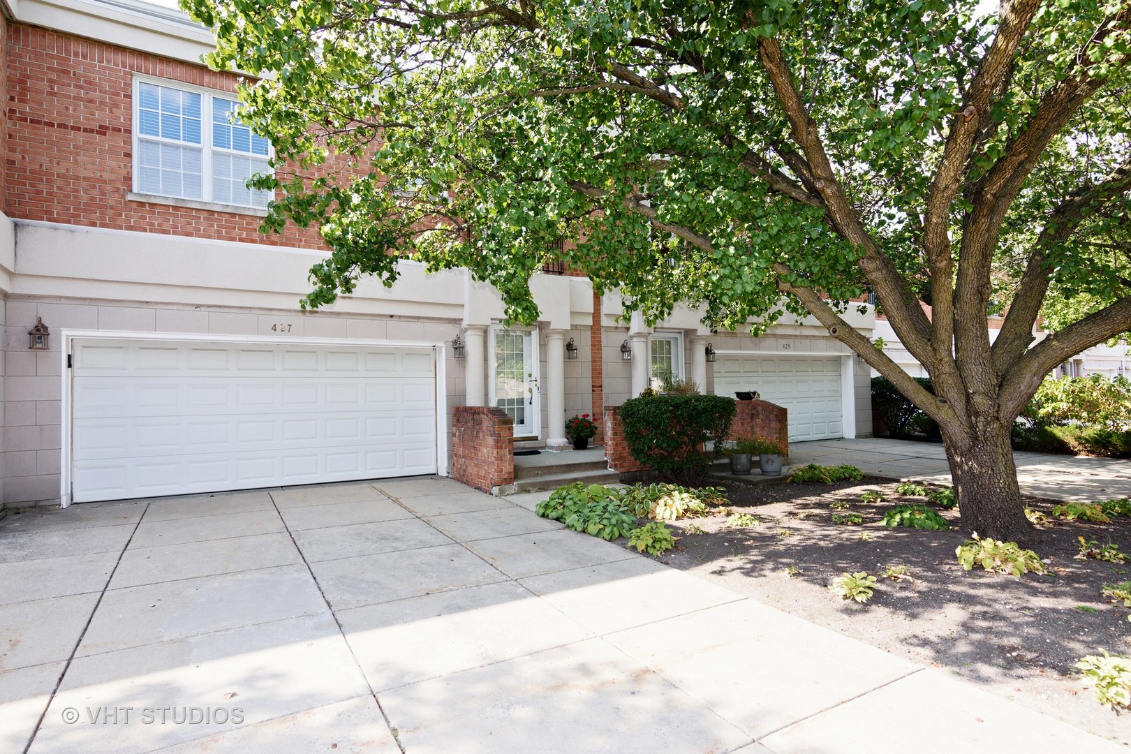 Photo of 427 TOWN PLACE BUFFALO GROVE  60089