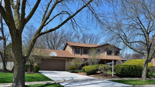 Photo of 418 Robin Hill NAPERVILLE  60540