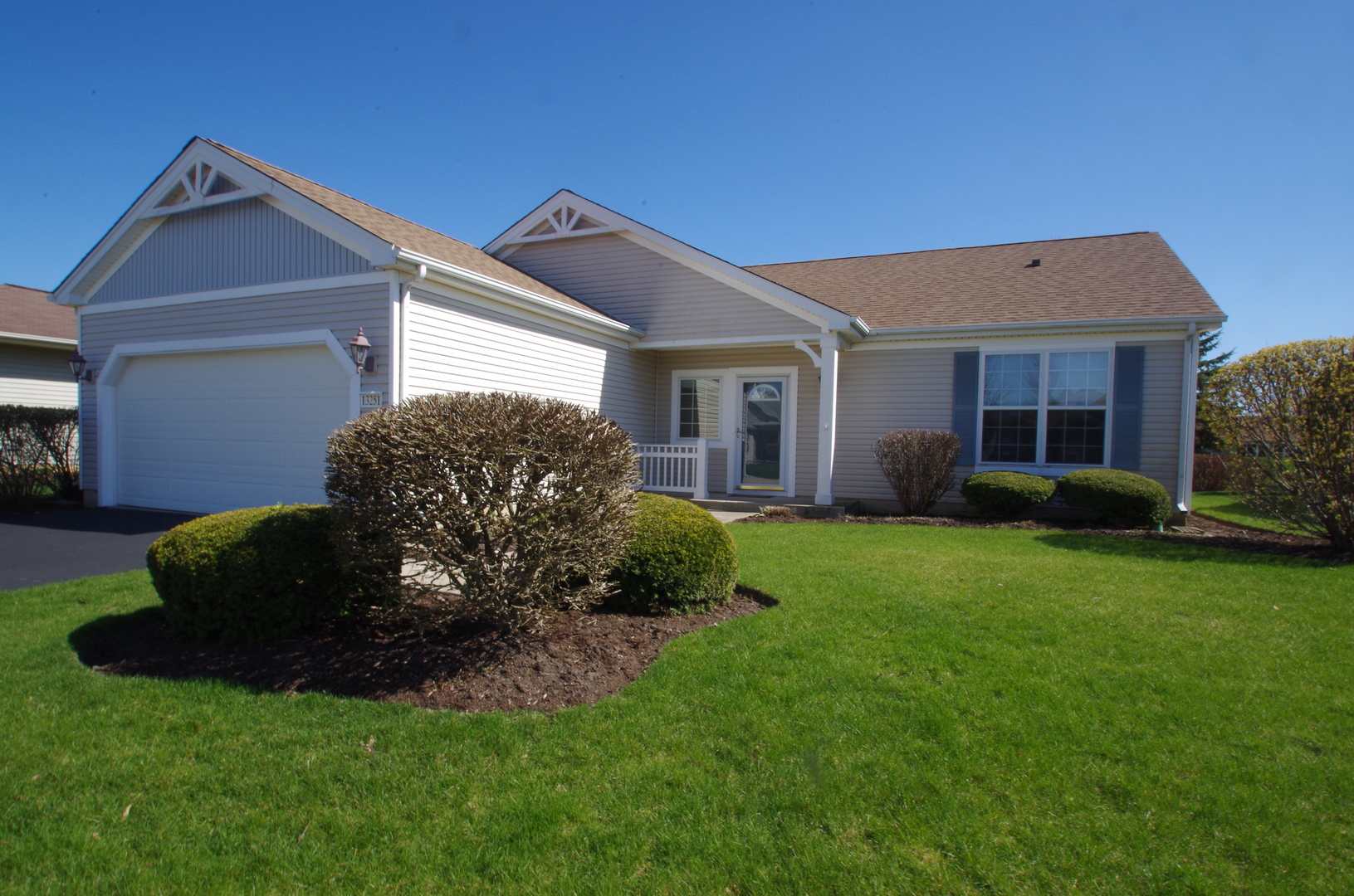 Del b Sun City in Huntley IL Homes for Sale Del b Sun City in