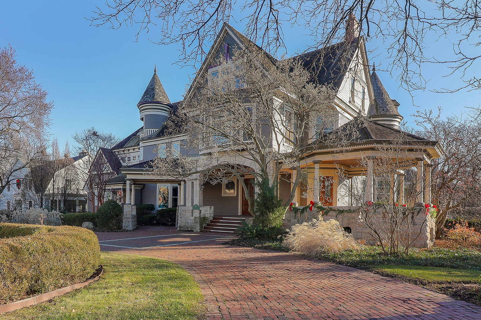 6 House in Hinsdale