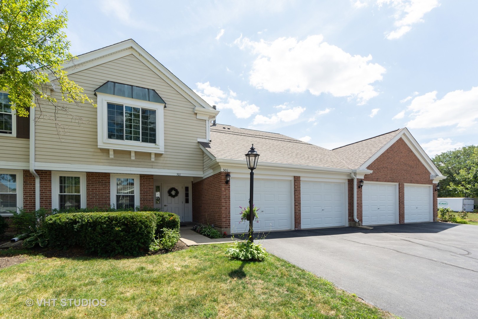 Rob Roy Country Club Village in Prospect Heights IL Homes for Sale