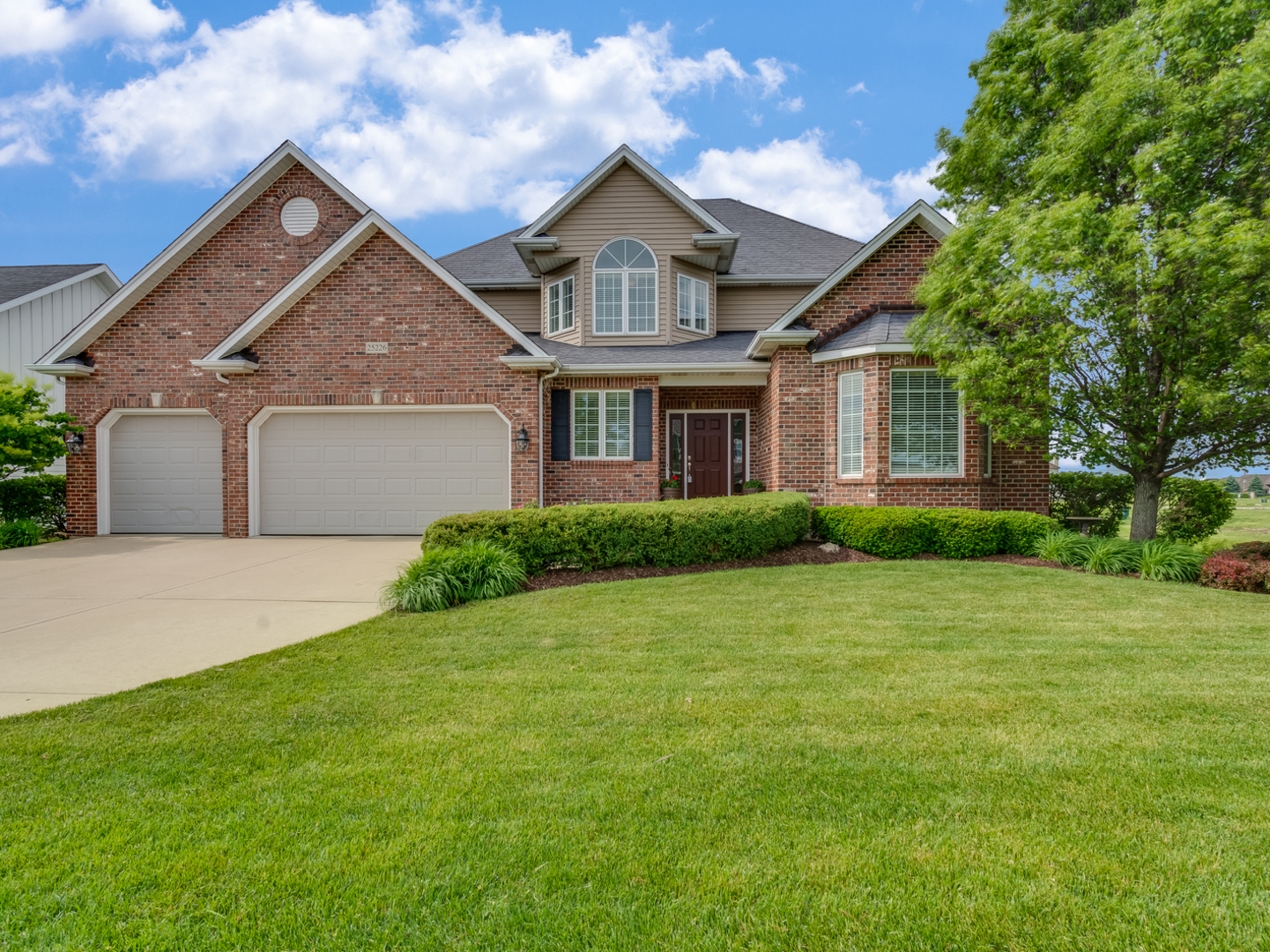 Springbank in Plainfield IL Homes for Sale Springbank in Plainfield