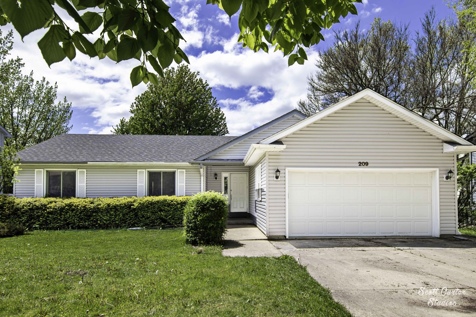 Lake in The Hills IL Homes for Sale Lake in The Hills Real Estate