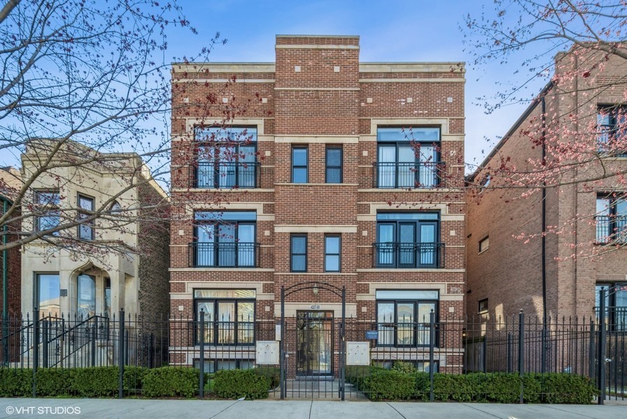 Bronzeville in Chicago IL Homes for Sale Bronzeville in Chicago Real