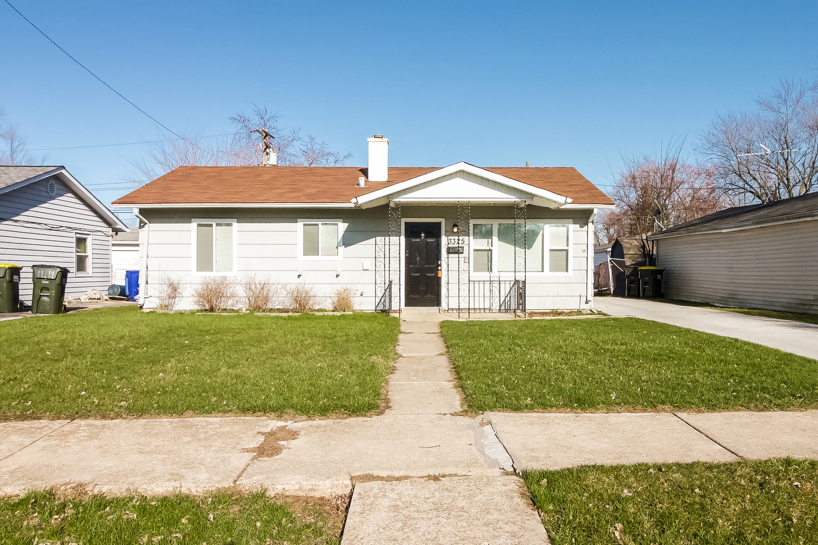 3325 Lynwood Drive,South Chicago Heights,IL-1387-0