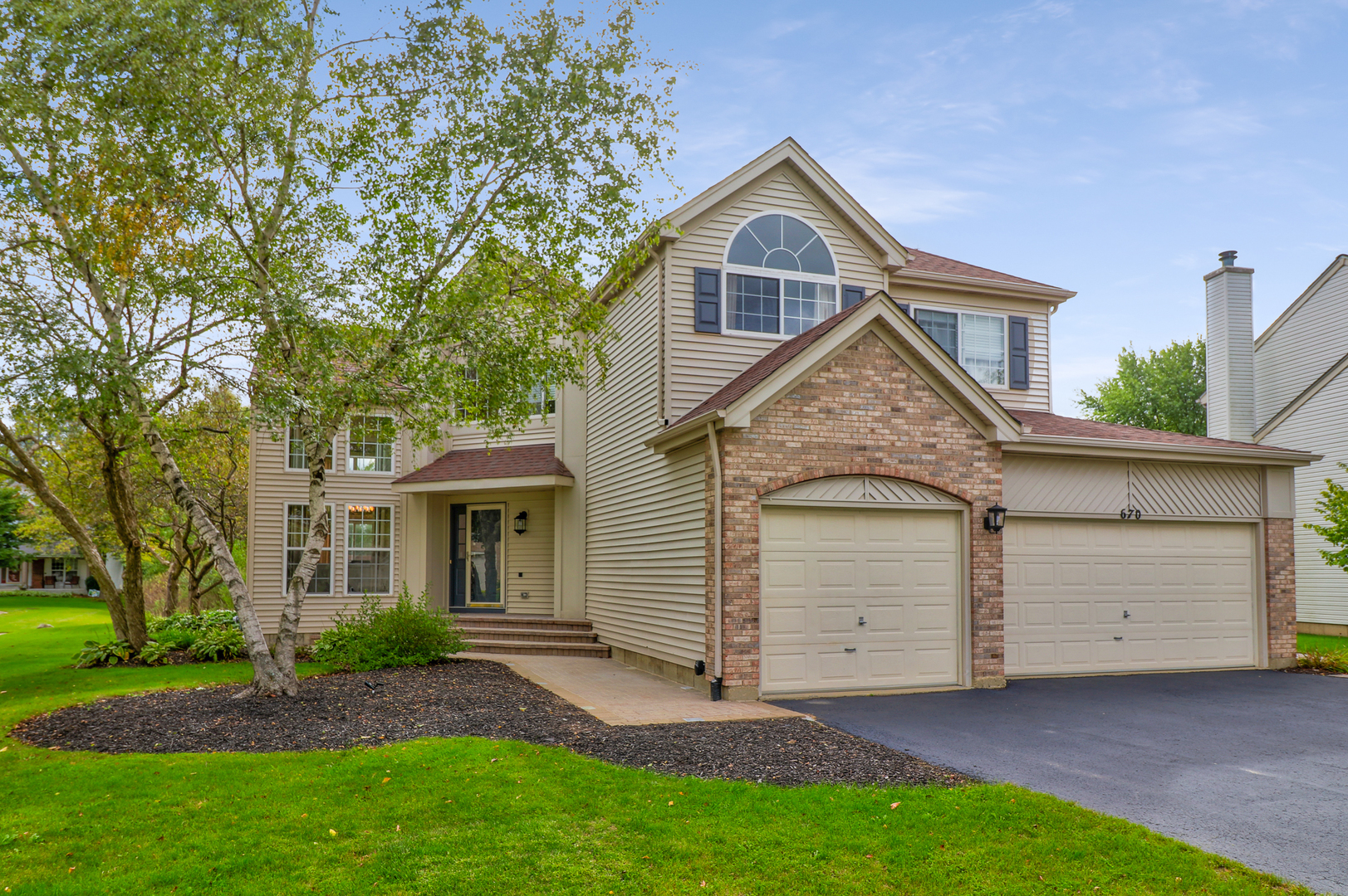 Lake in The Hills IL Homes for Sale Lake in The Hills Real Estate