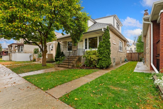 Propertyup Mls 10941202 For Sold 5824 W Waveland Chicago Illinois 60634