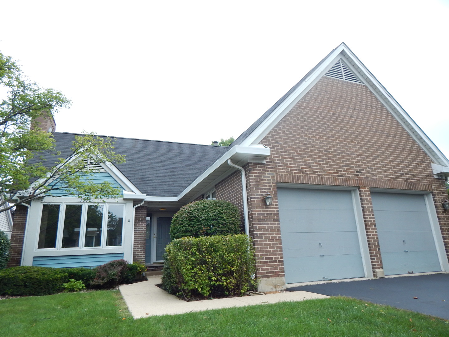 Arlington On The Ponds in Arlington Heights IL Homes for Sale