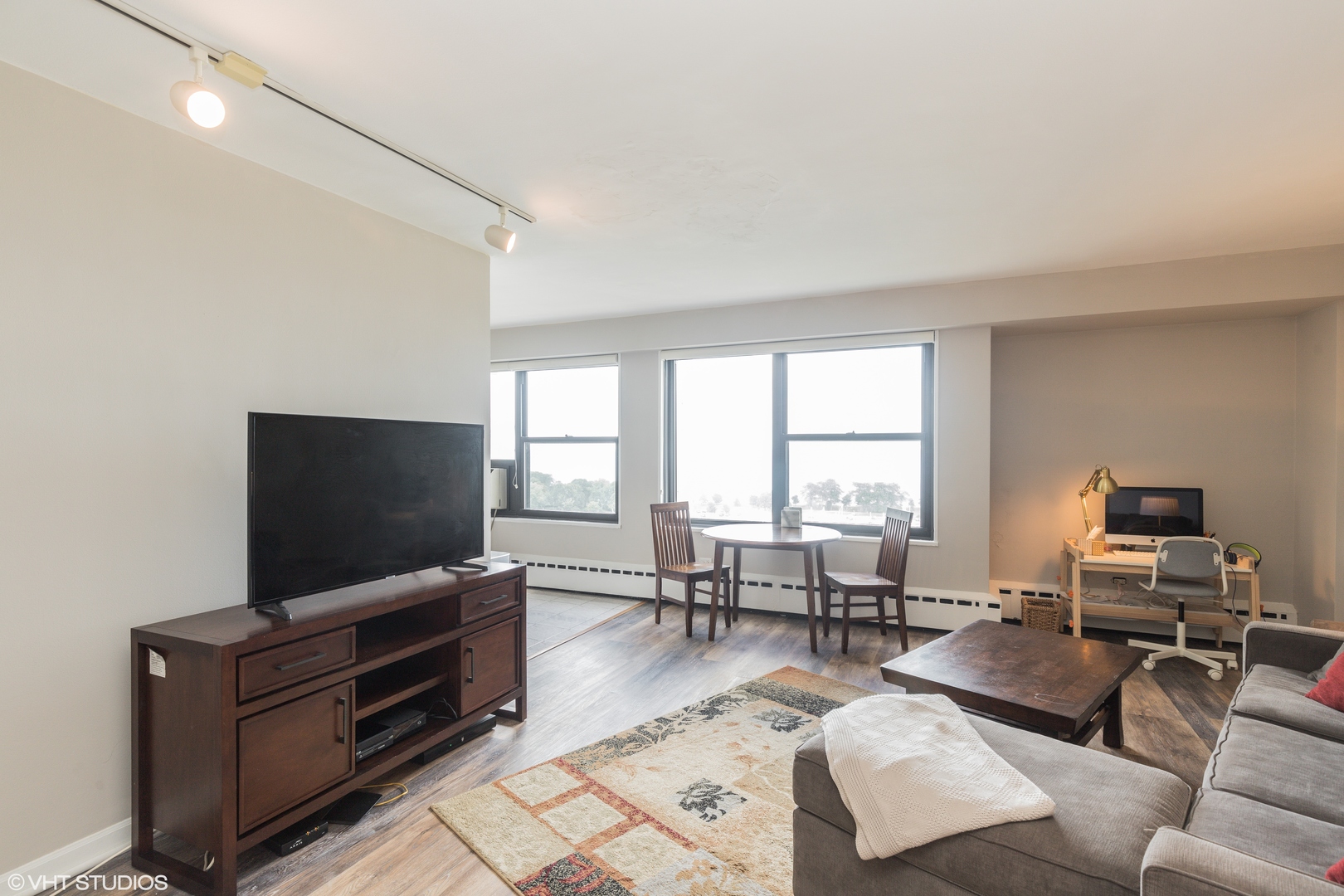 3410 N Lake Shore Dr, Chicago Reviews & Apartments for Rent