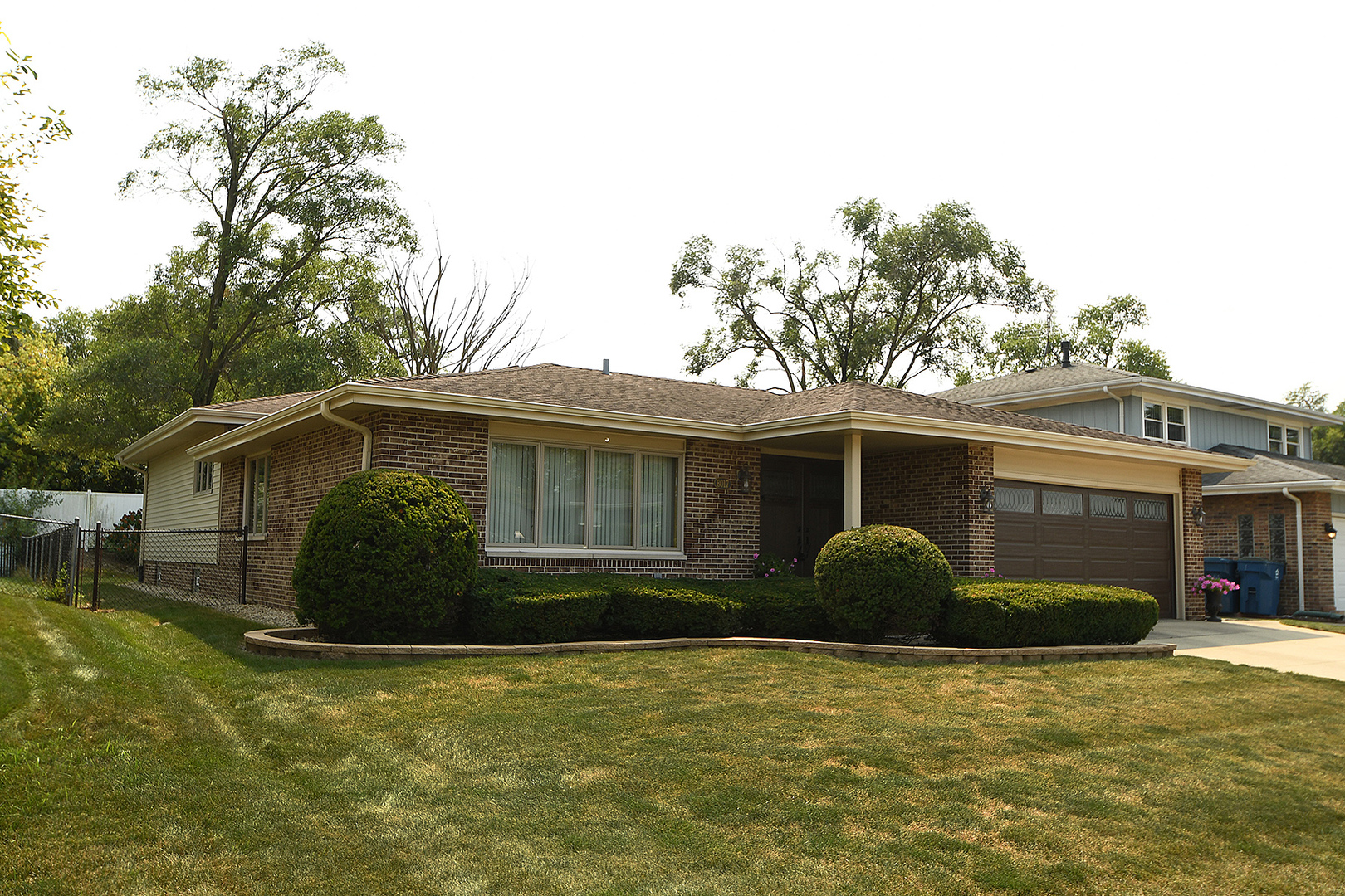 Propertyup Mls 10915231 For Sold 8017 Valley Palos Hills Illinois 60465