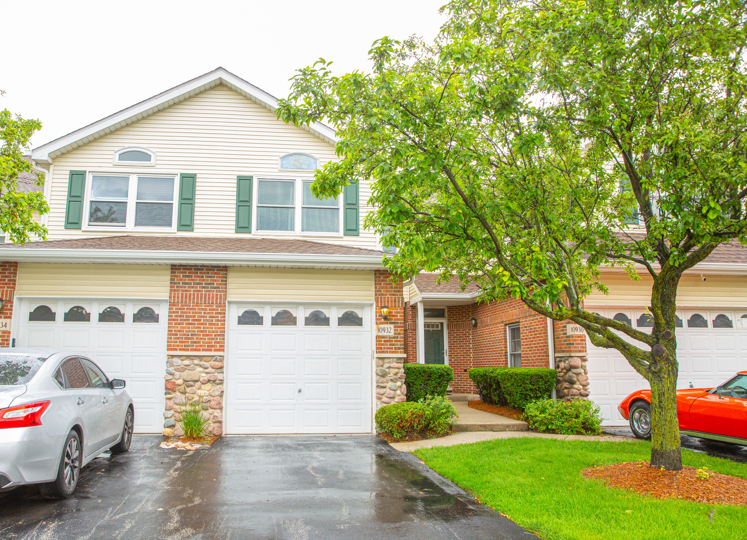 Acorn Glen in Oak Lawn IL Homes for Sale Acorn Glen in Oak Lawn Real