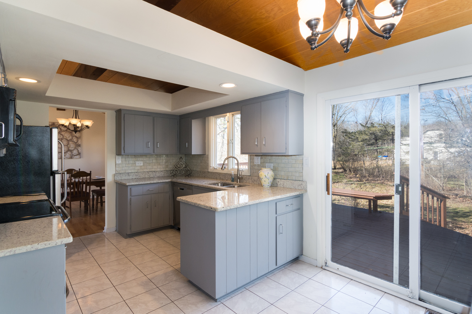 34 Londonderry Lane