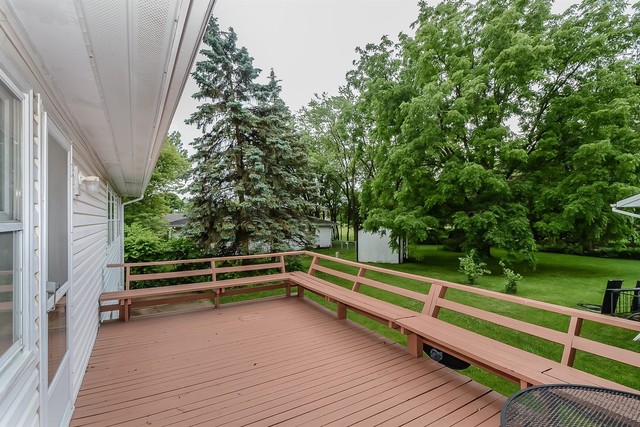 1 E Beechwood Court