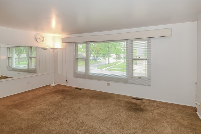 1 E Beechwood Court