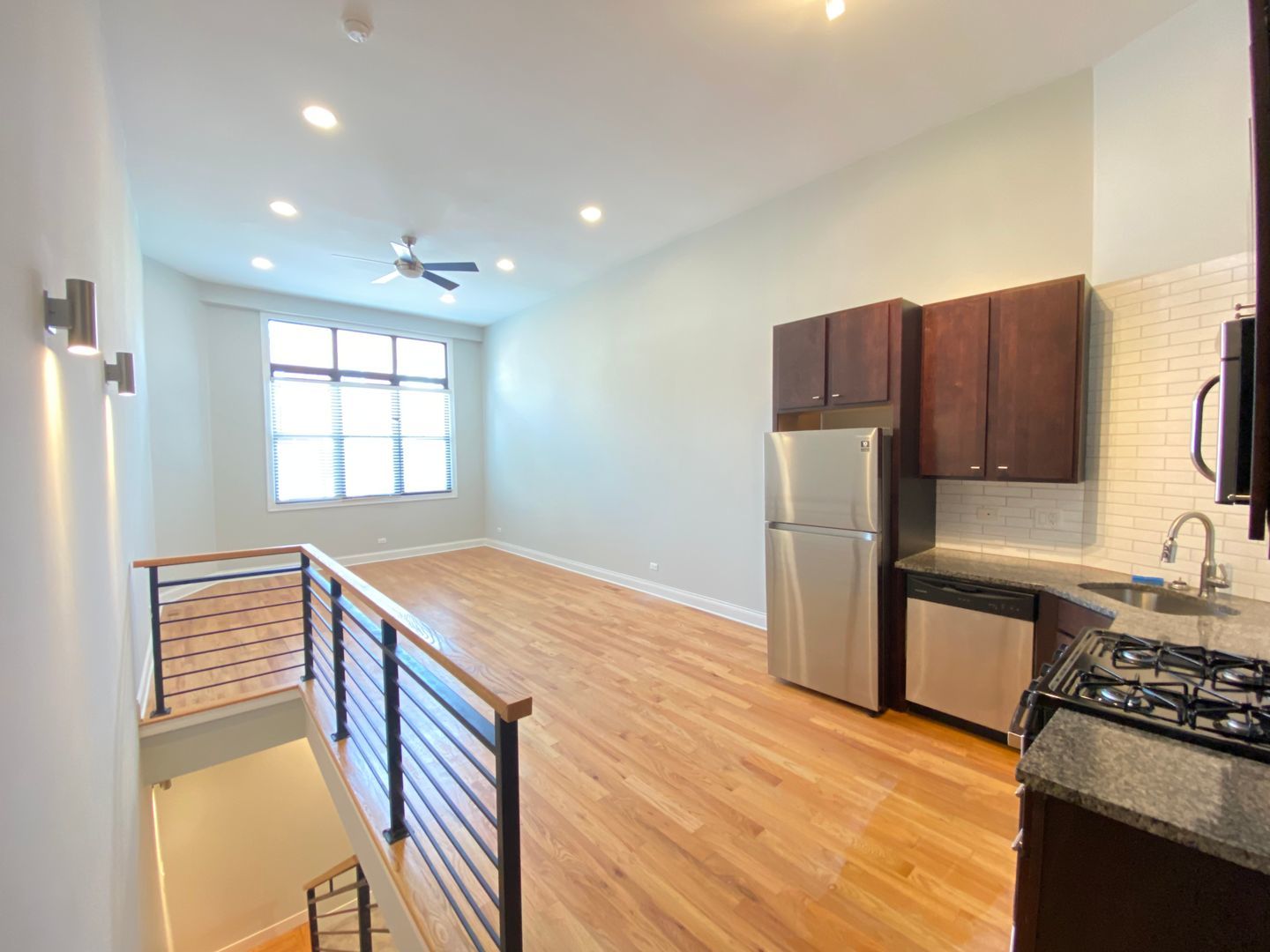 2338 S Leavitt St, Chicago | Reviews & Apartments for Rent | AptAmigo