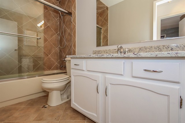 443 Le Parc Circle