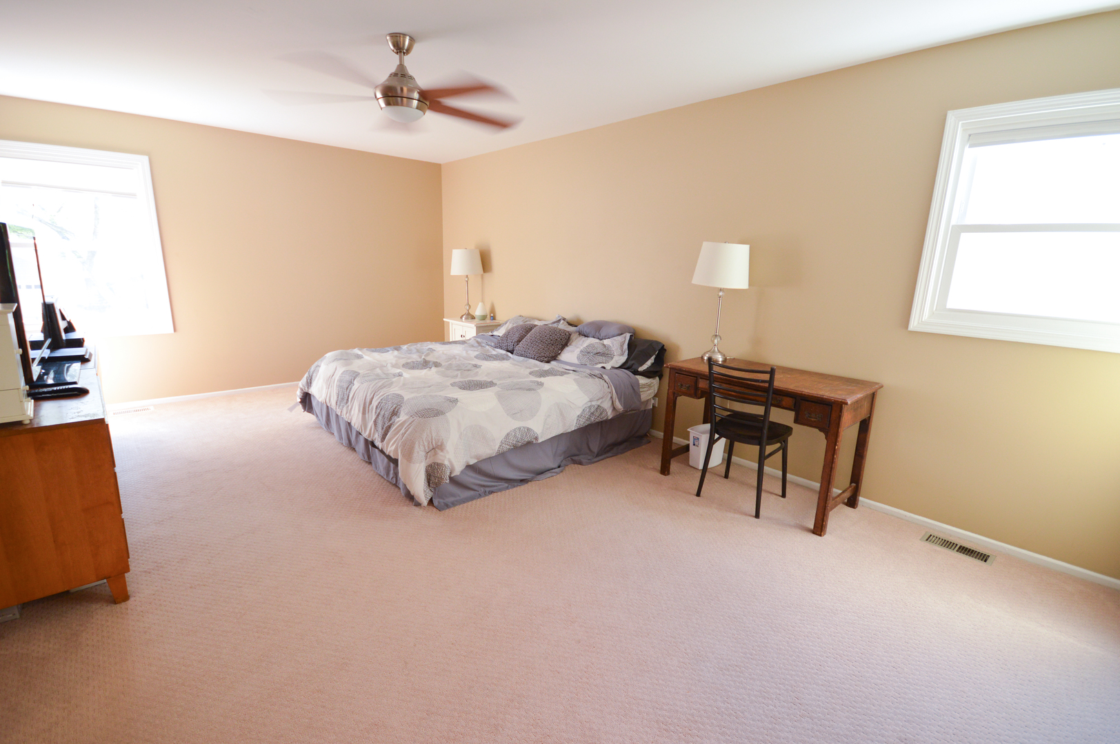 771 Heatherdown Way