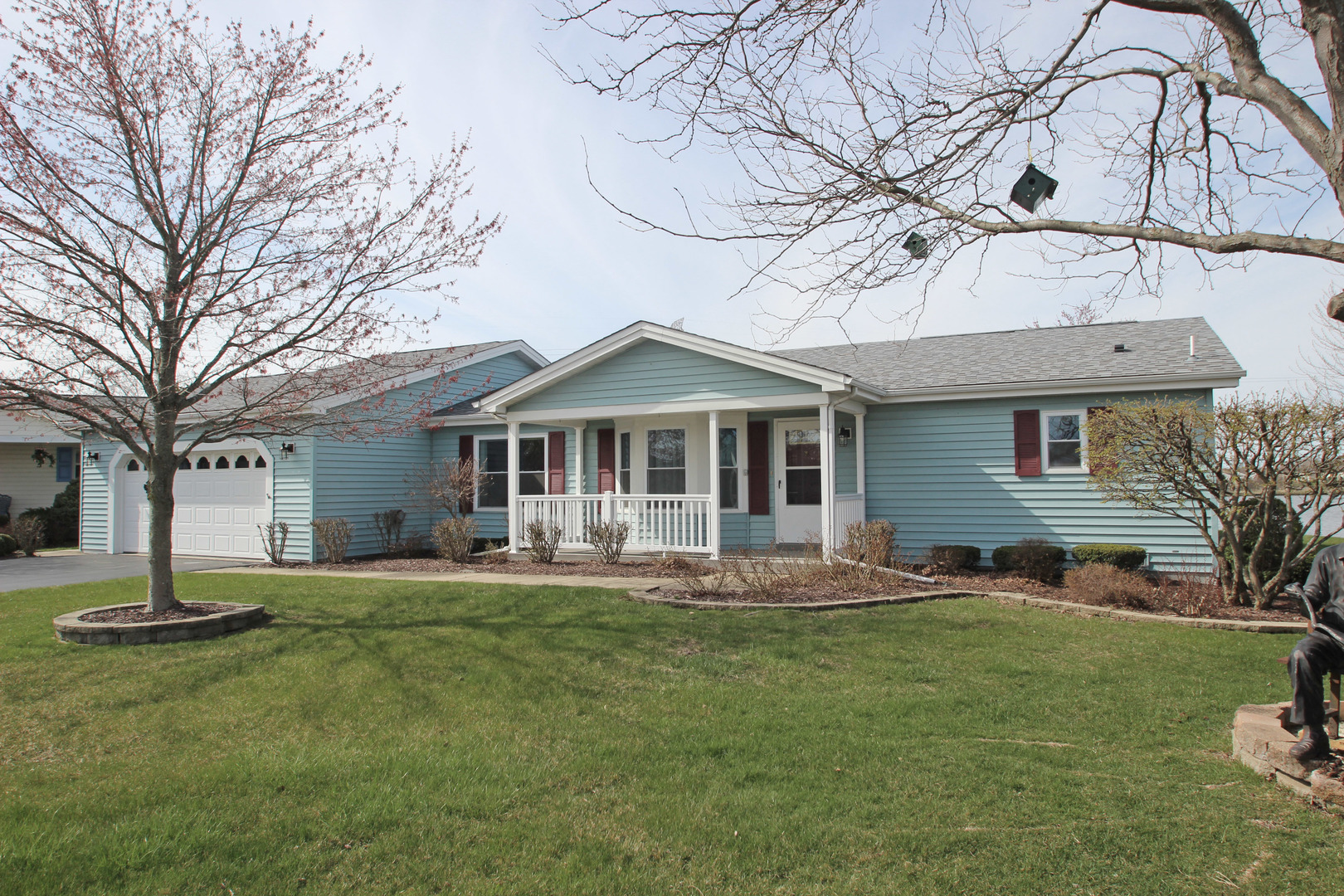 Saddlebrook Farms in Grayslake IL Homes for Sale Saddlebrook Farms in