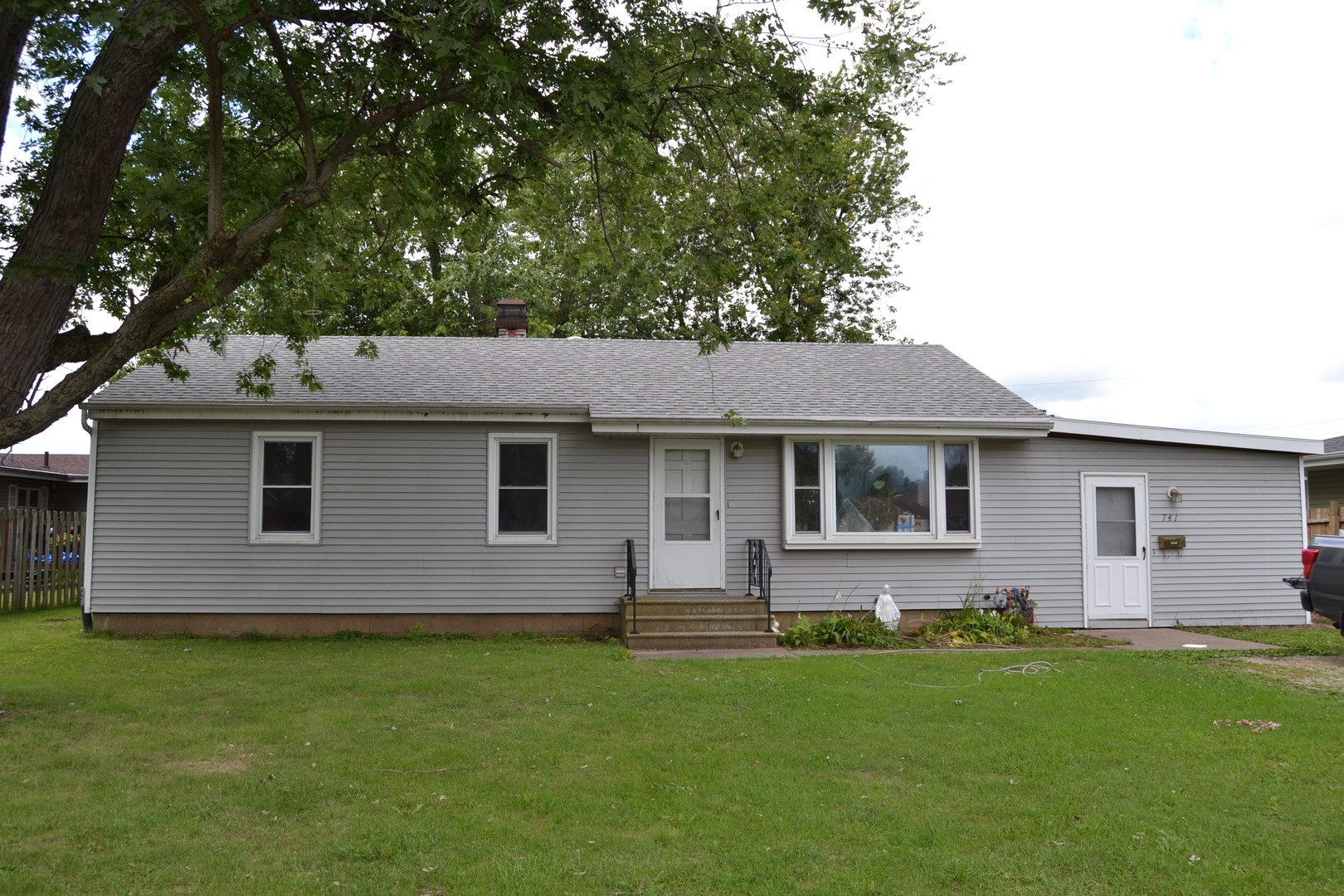 741 Westwood Drive Ottawa Il 61350 Mls 10474275 Idx Real