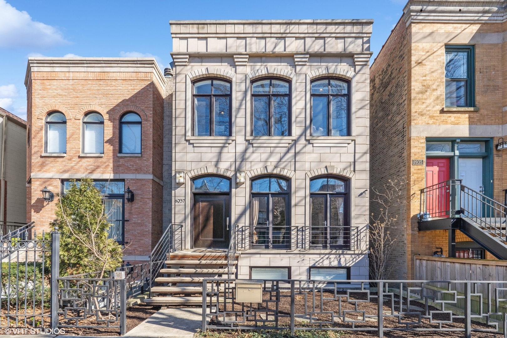 5 House in Logan Square