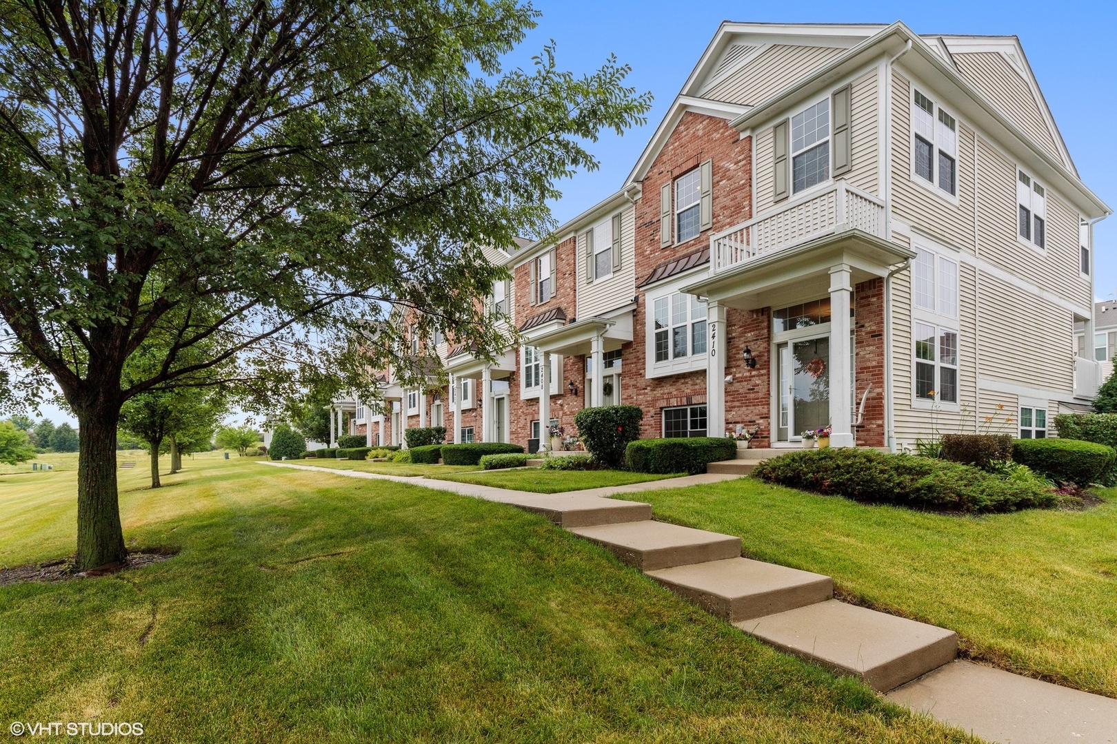 Lindenhurst IL Homes for Sale Lindenhurst Real Estate Bowers Realty