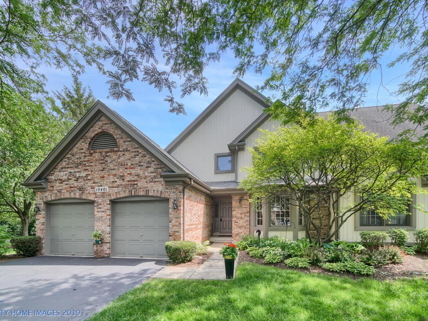 Crystal Tree in Orland Park IL Homes for Sale Crystal Tree in Orland