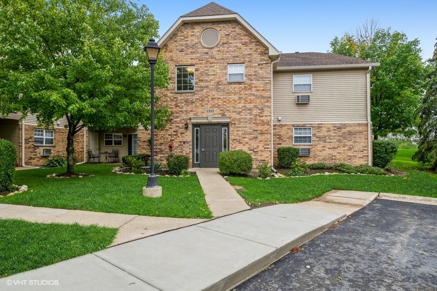 Fairfield Village in Round Lake Beach IL Homes for Sale Fairfield