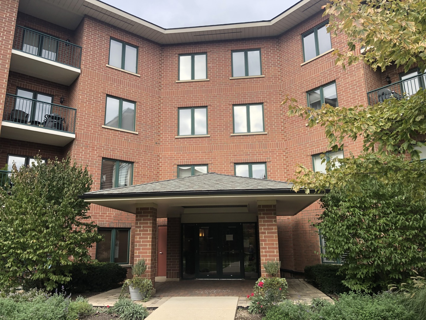 Fountain Square in Lombard IL Homes for Sale Fountain Square in