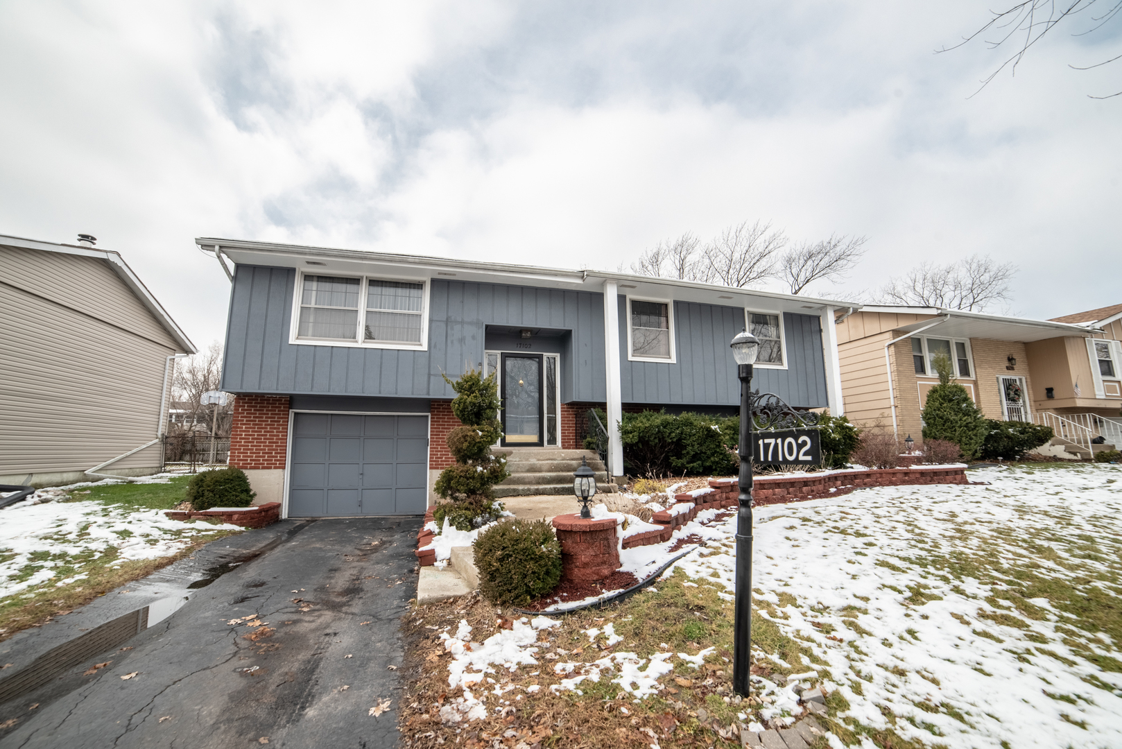 homes for sale in dynasty lakes hazel crest il