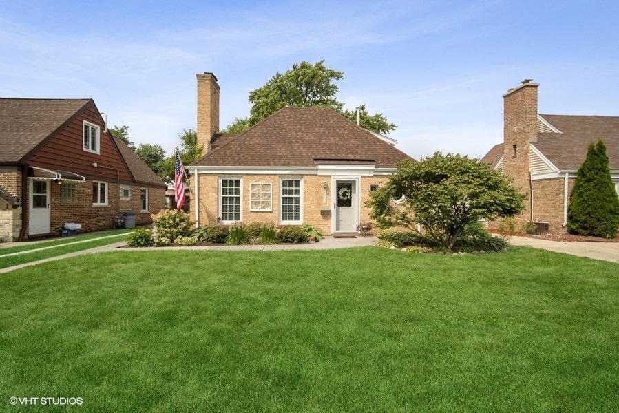 Elmwood Park IL Homes for Sale Elmwood Park Real Estate Bowers